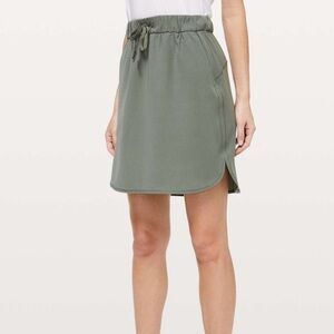 NWT lululemon athletica On the Fly Skirt *Woven